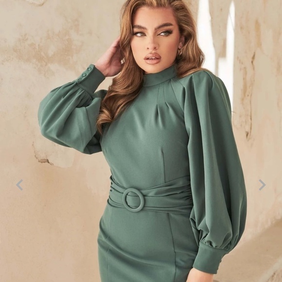 NWT LAVISH ALICE Sage Green Balloon Sleeve Open Back Mini Dress Size 12 - Picture 10 of 10